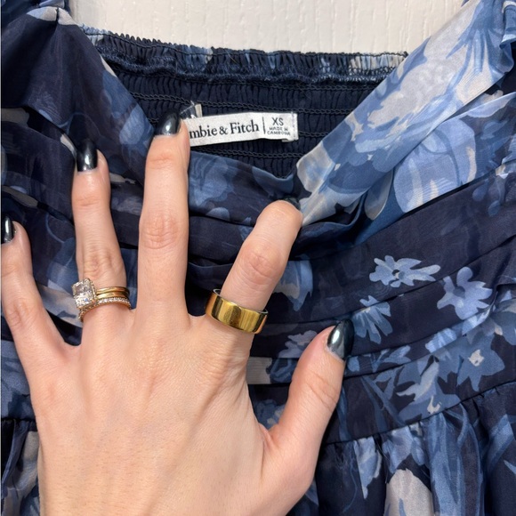 Abercrombie Dress - Picture 5 of 7